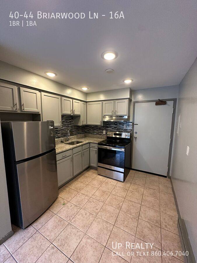 Apartment for rent at 40-44 Briarwood Lane #16F, Branford, CT 06405