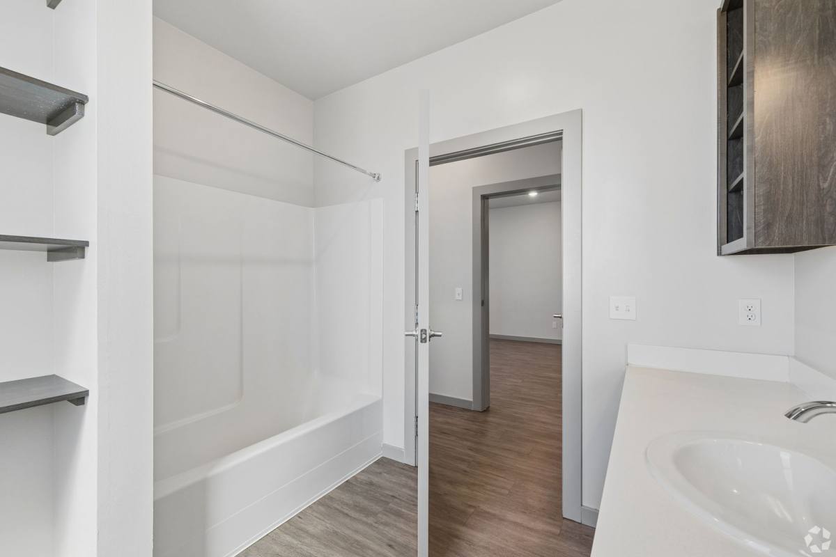 Apartment for rent at 5025 & 5075 Owens Rd, Moses Lake, WA 98837
