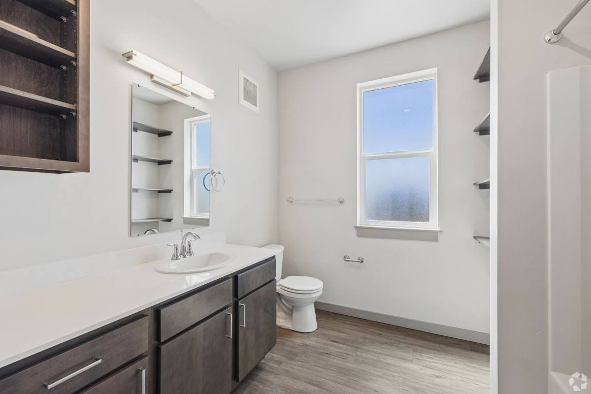 Apartment for rent at 5025 & 5075 Owens Rd, Moses Lake, WA 98837