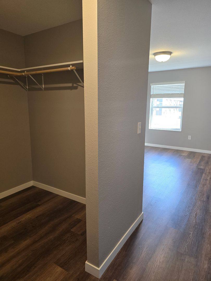 Apartment for rent at 1021 30th St NW, Willmar, MN 56201