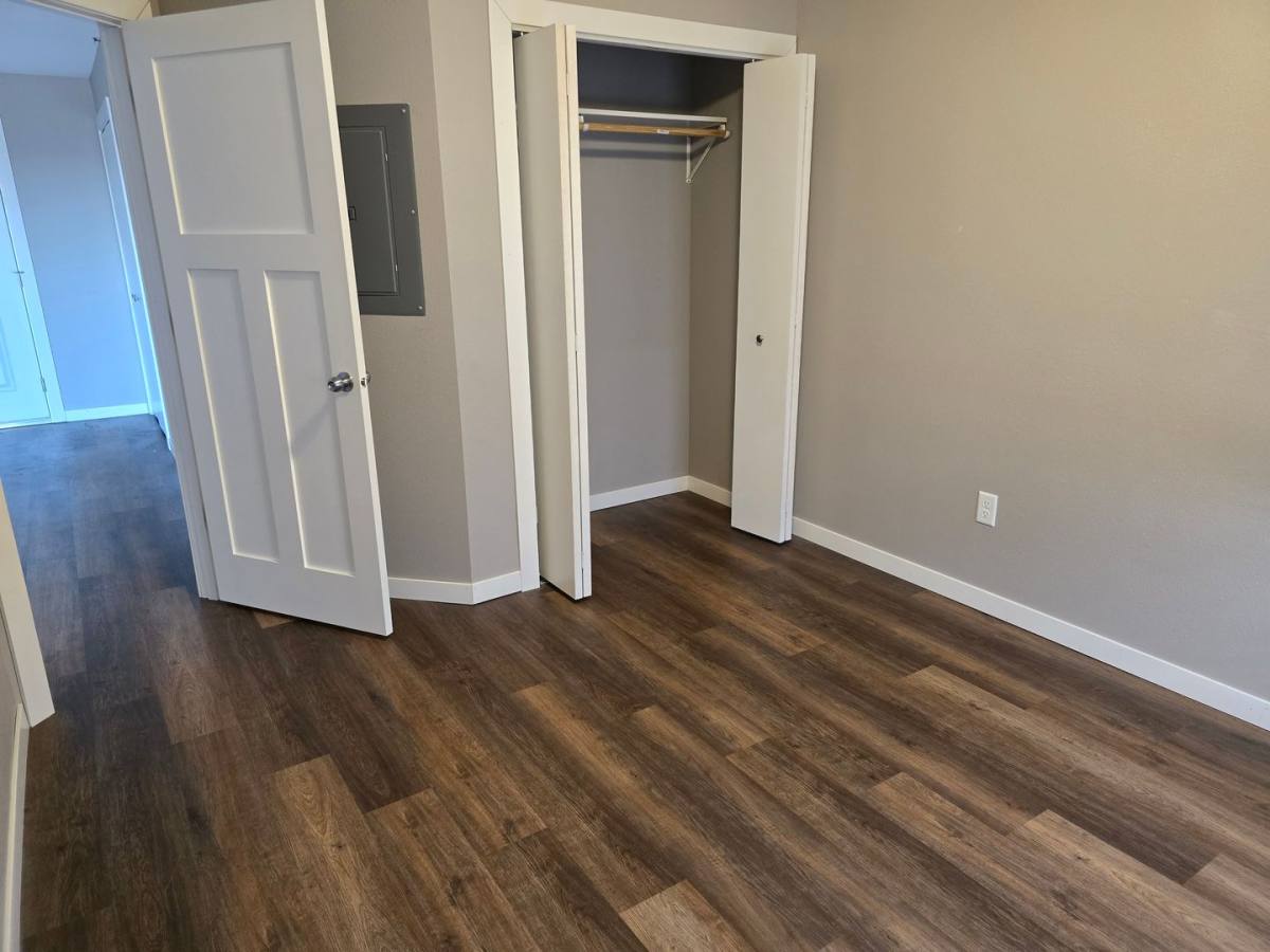 Apartment for rent at 1021 30th St NW, Willmar, MN 56201