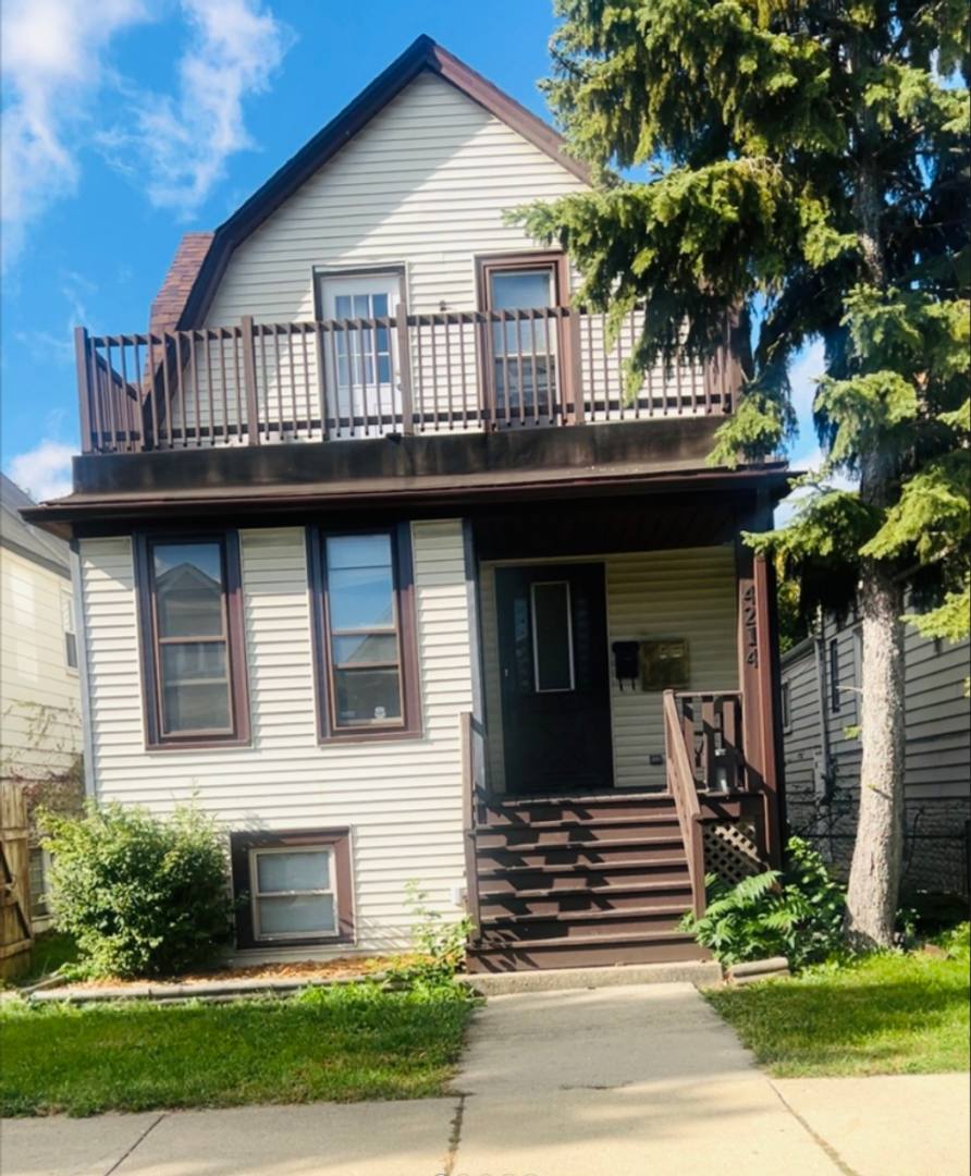 Apartment for rent at 4214 N Central Park #1, Chicago, IL 60618