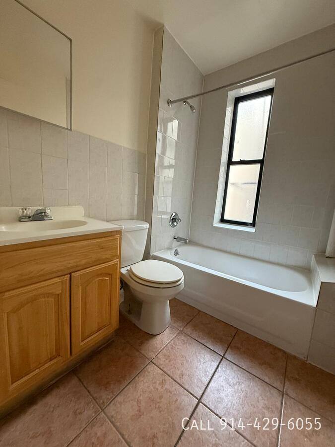 Apartment for rent at 82 Hamilton Ave, Yonkers, NY 10705