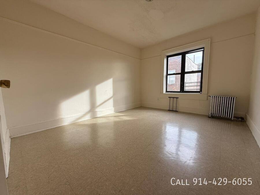 Apartment for rent at 82 Hamilton Ave, Yonkers, NY 10705