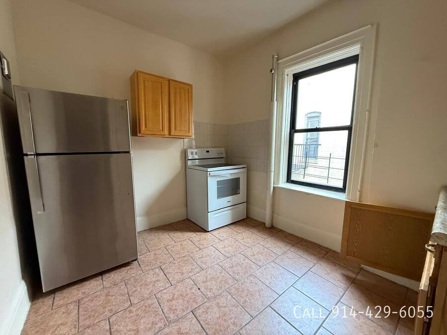 Apartment for rent at 82 Hamilton Ave, Yonkers, NY 10705