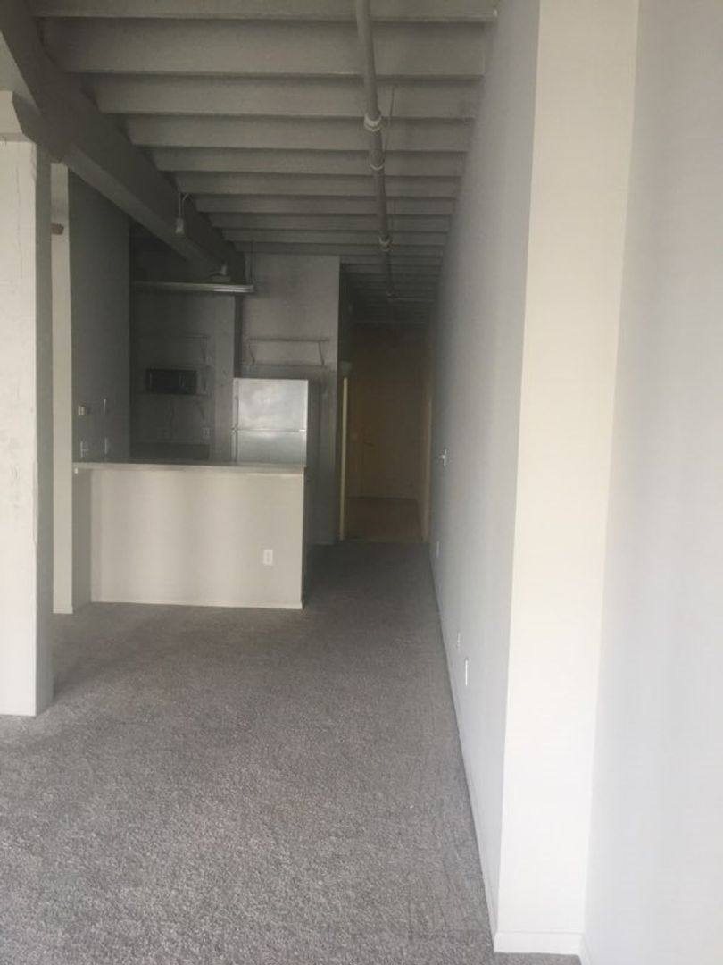 Apartment for rent at 1115 Harney St, Omaha, NE 68102