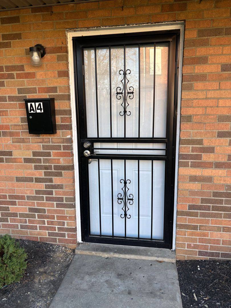 Apartment for rent at 879 E Mound St, Columbus, OH 43205