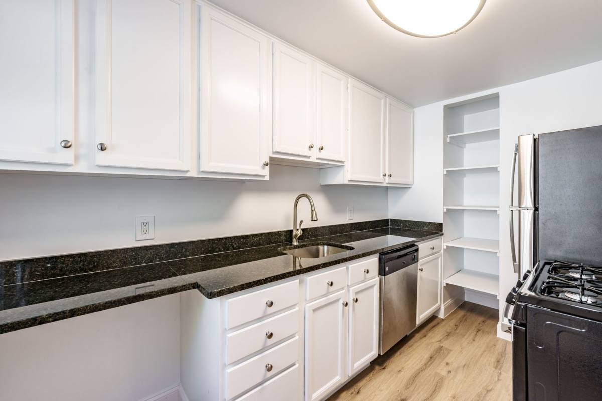 Townhouse for rent at 35 Cooper Place, New Haven, CT 06515