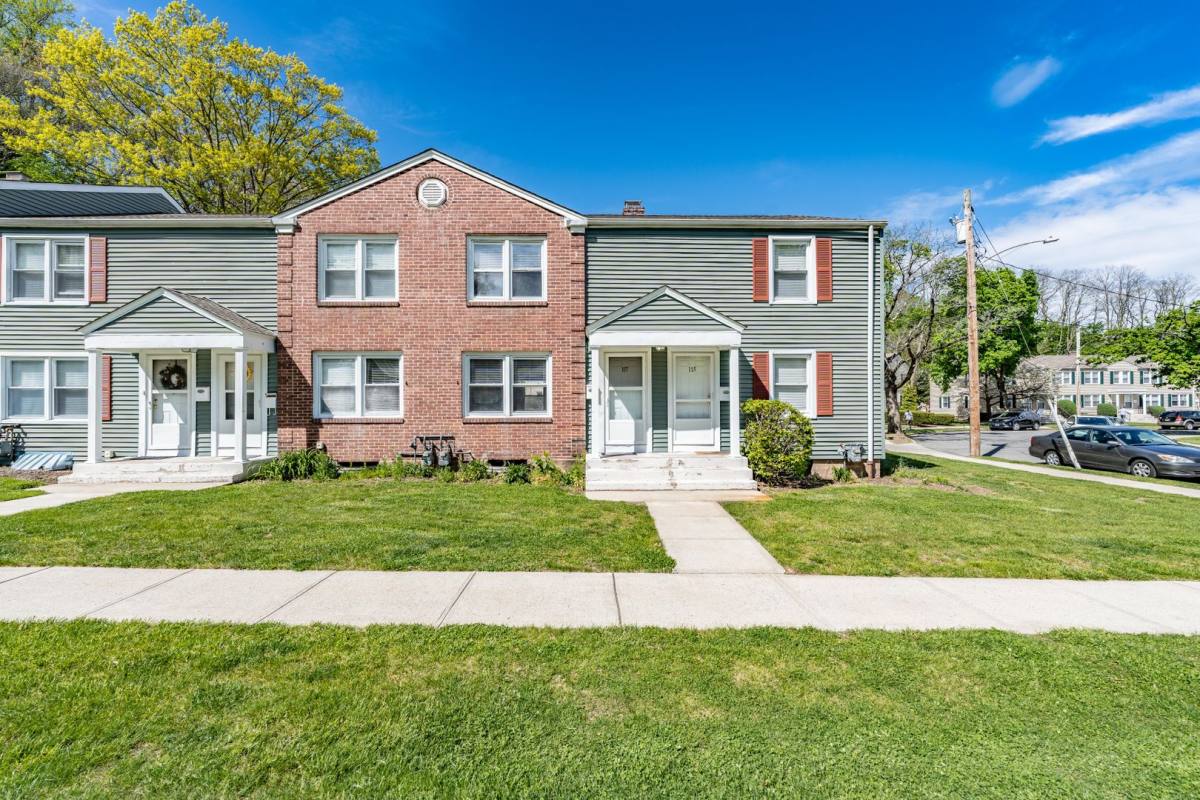 Townhouse for rent at 35 Cooper Place, New Haven, CT 06515