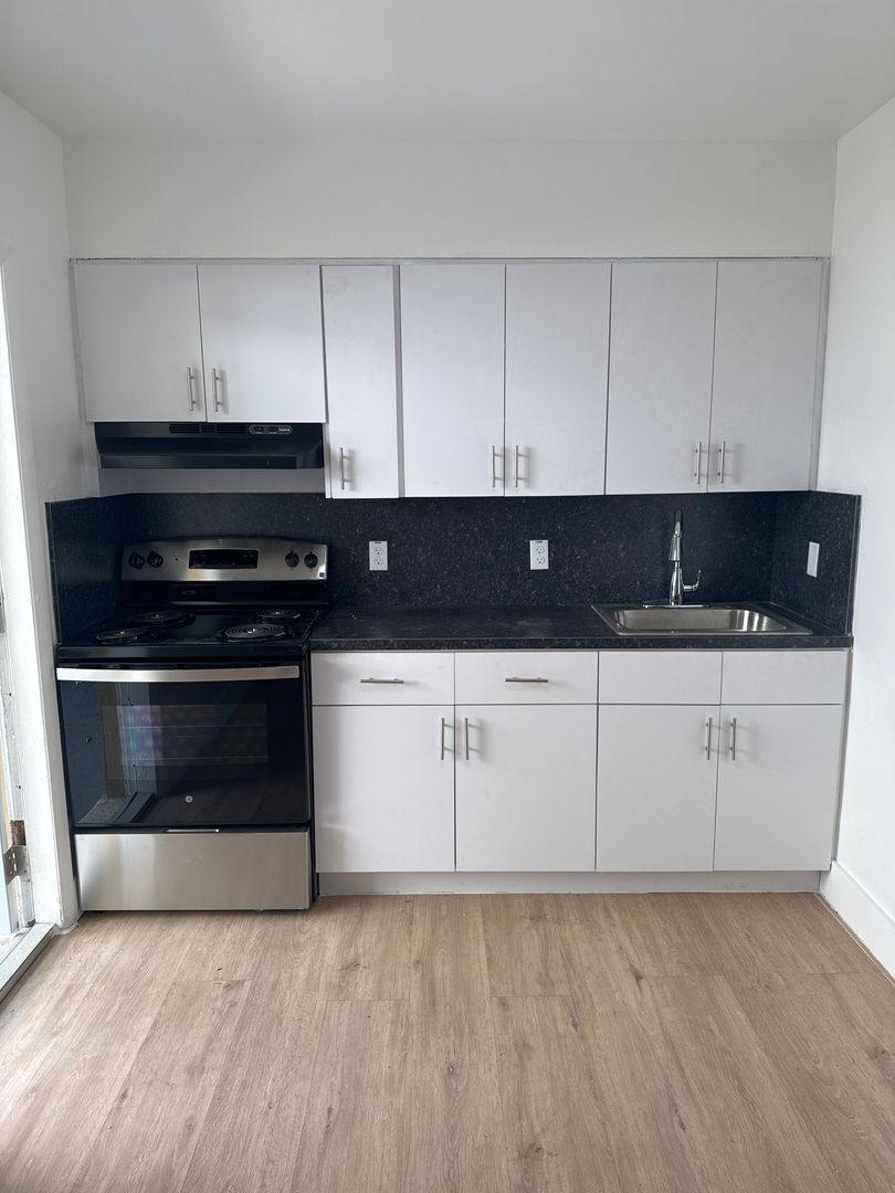 Apartment for rent at 936 SW 4th St, Miami, FL 33130