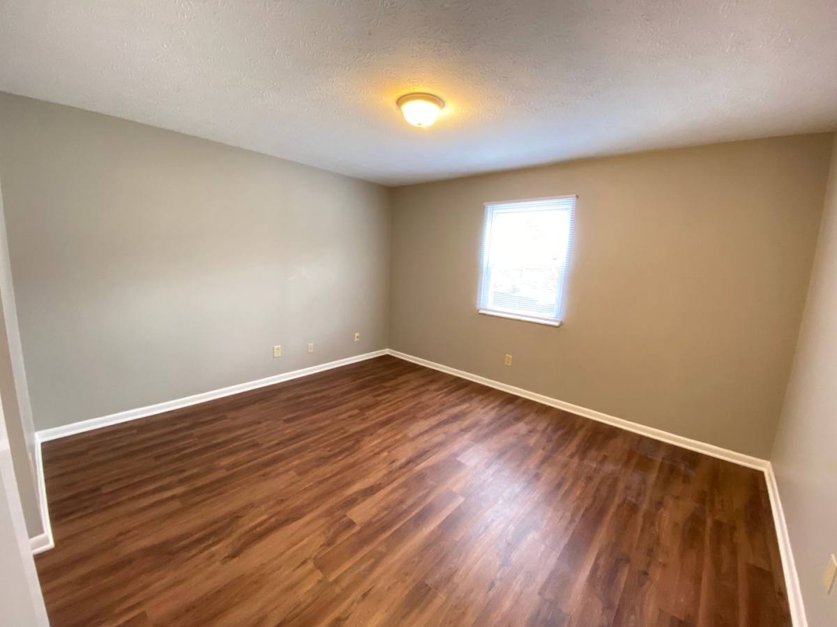 Apartment for rent at 379 Wyandotte Ave, Columbus, OH 43202