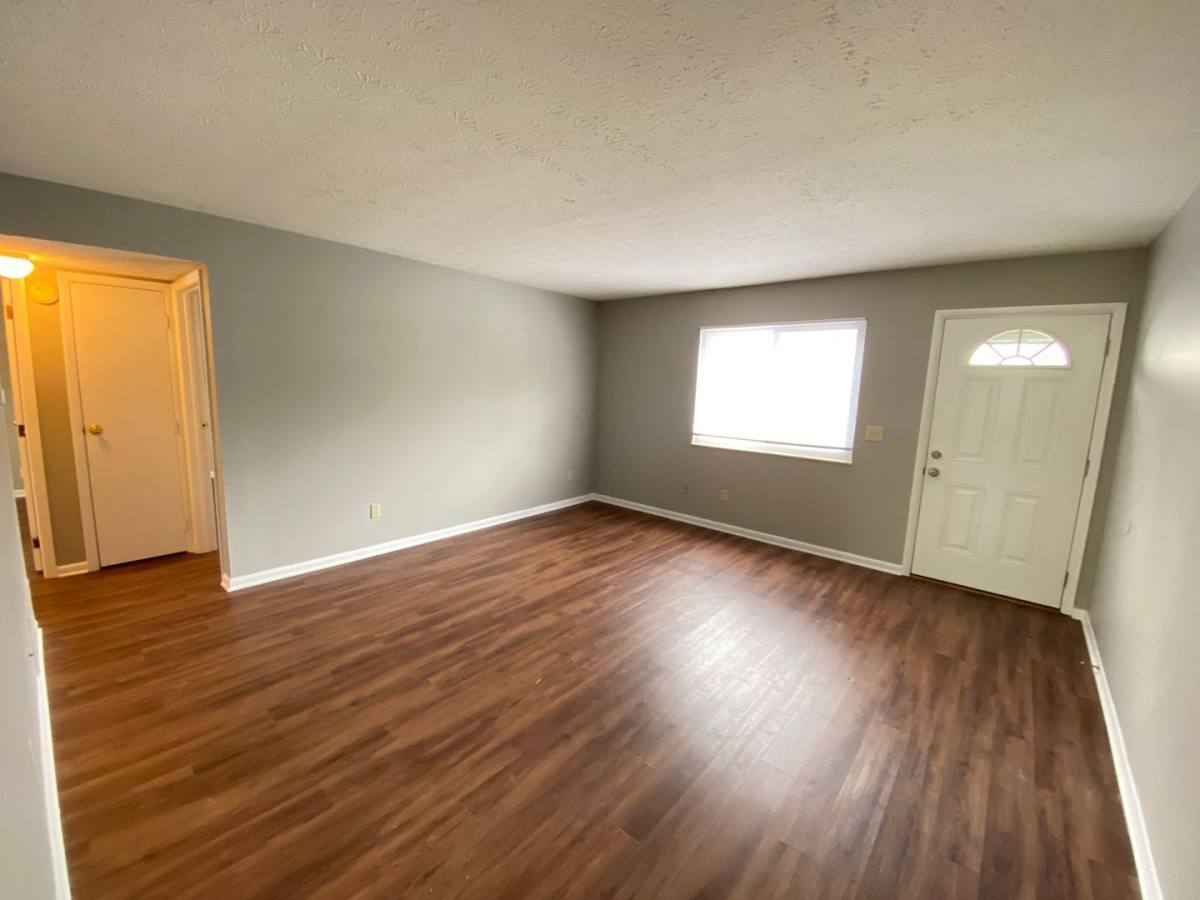 Apartment for rent at 379 Wyandotte Ave, Columbus, OH 43202