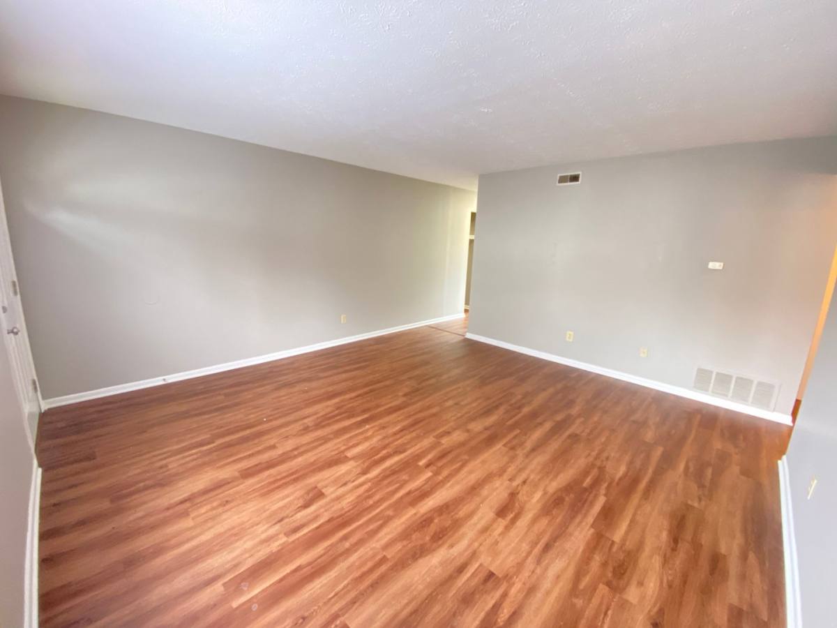 Apartment for rent at 379 Wyandotte Ave, Columbus, OH 43202