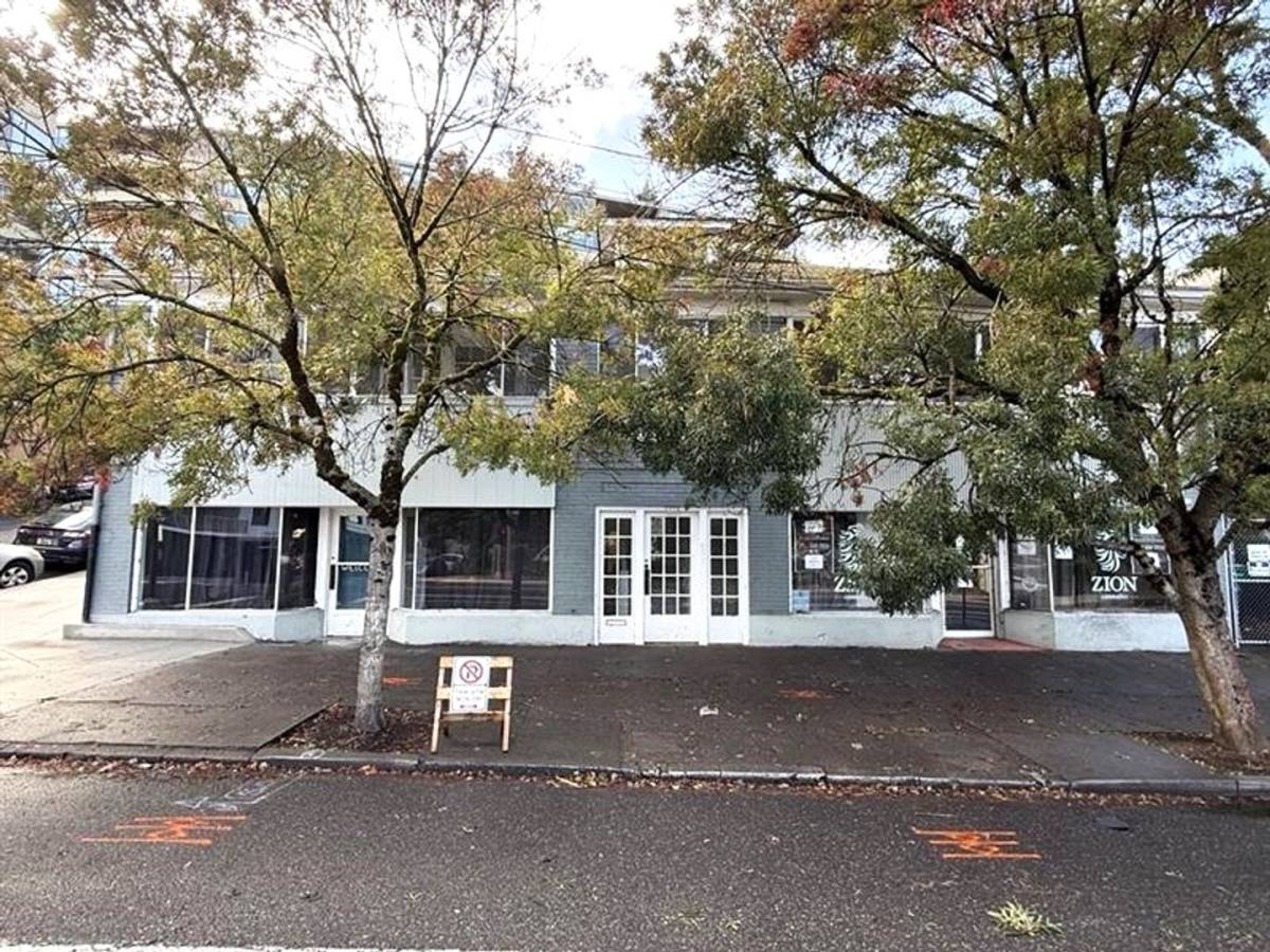 House for rent at 2333 SW 6th Ave, Portland, OR 97201