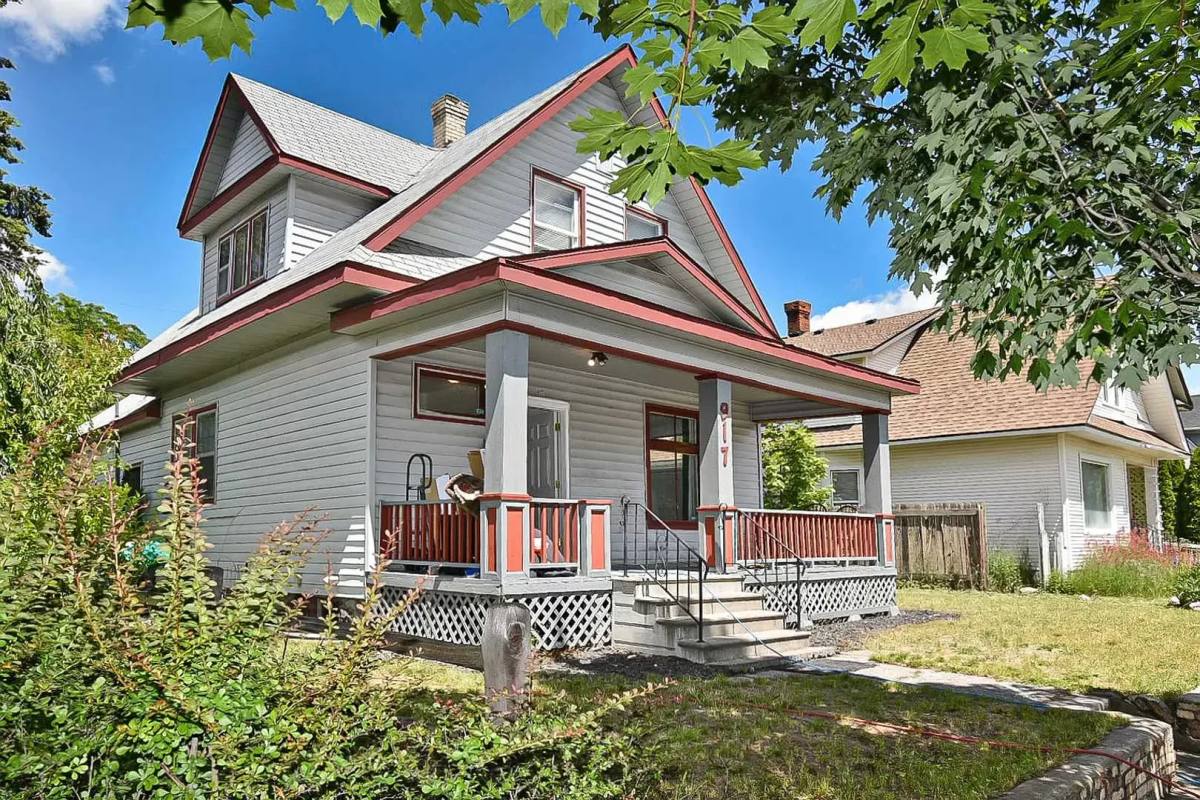 House for rent at 917 E Ermina Ave, Spokane, WA 99207