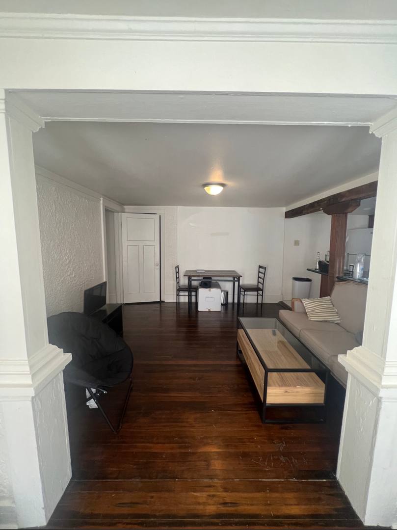 Apartment for rent at 1601 Broadway St, New Orleans, LA 70118
