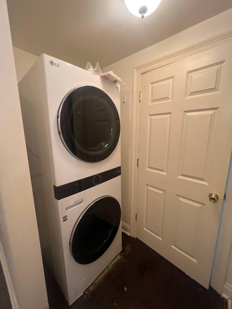 Apartment for rent at 1601 Broadway St, New Orleans, LA 70118