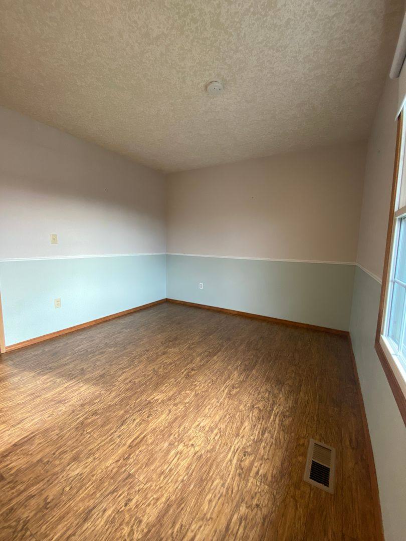 House for rent at 620 Sherman Dr, The Dalles, OR 97058