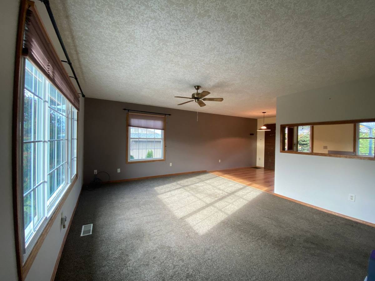 House for rent at 620 Sherman Dr, The Dalles, OR 97058