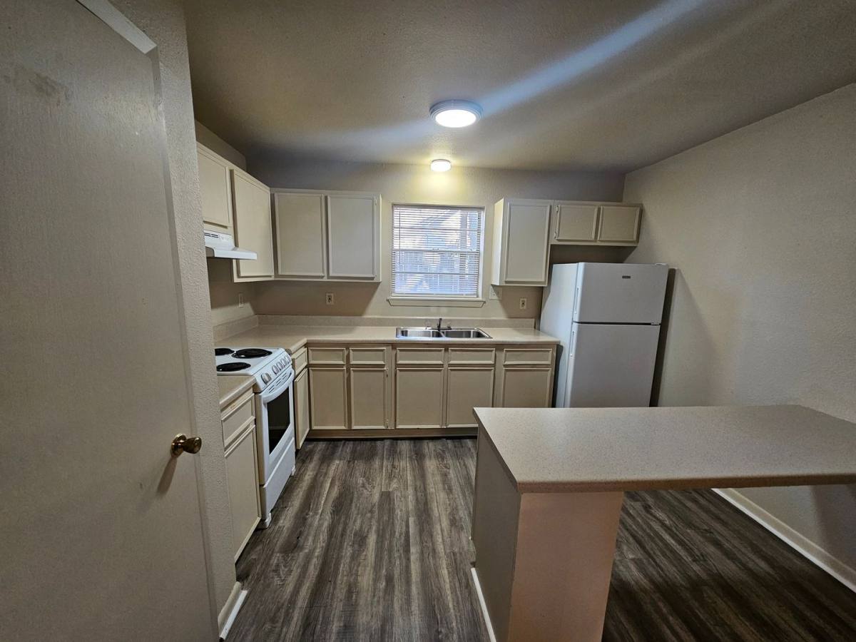 Apartment for rent at 8825 Thomas St, Sherwood, AR 72120
