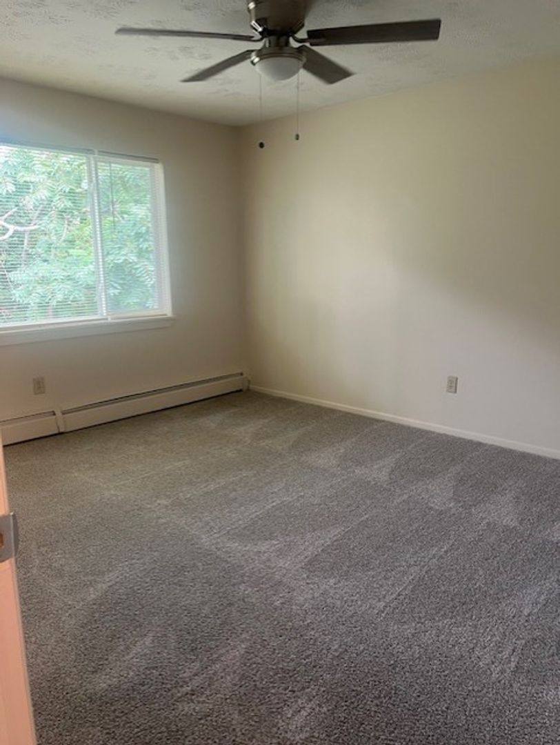 Apartment for rent at 551-559 W Jackson St, Painesville, OH 44077
