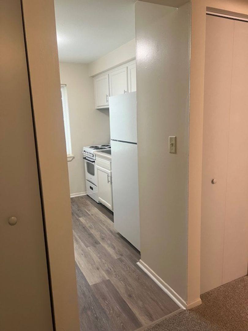 Apartment for rent at 551-559 W Jackson St, Painesville, OH 44077