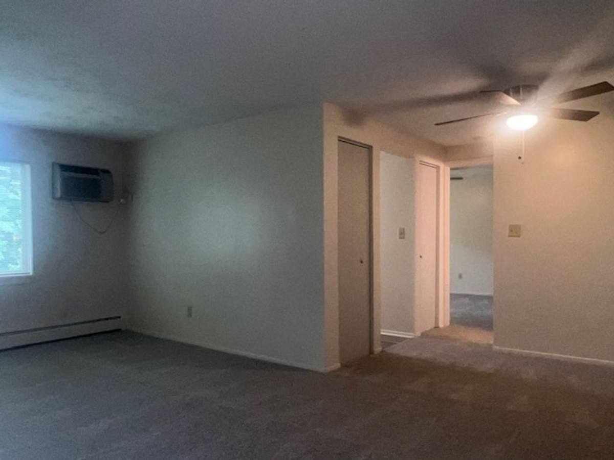 Apartment for rent at 551-559 W Jackson St, Painesville, OH 44077