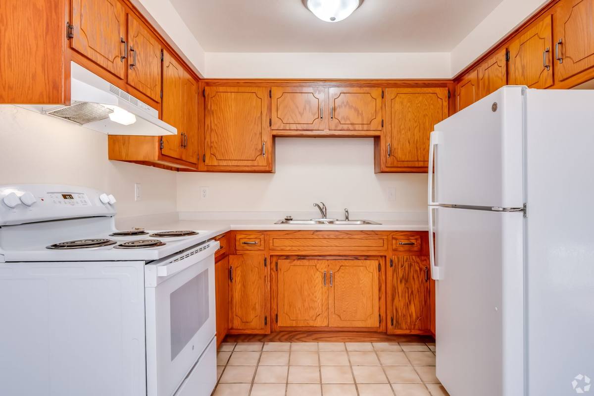Apartment for rent at 1361 Mesa Dr, Green Bay, WI 54313