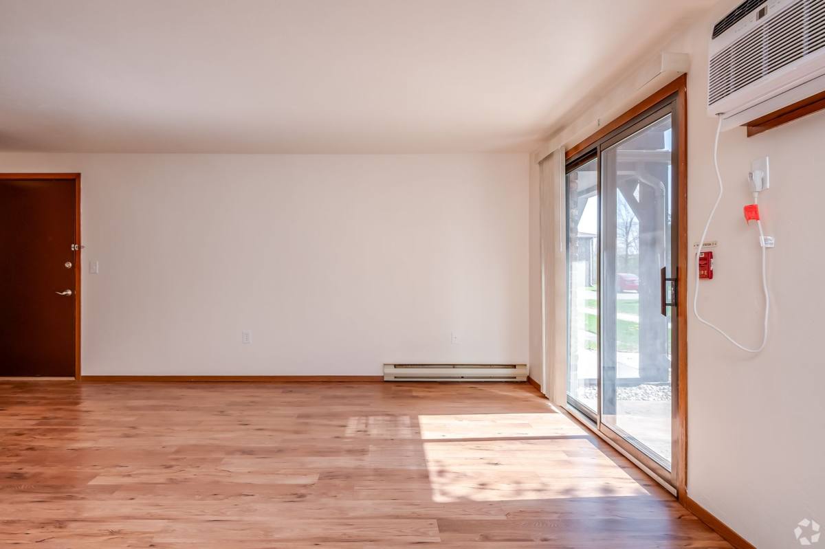Apartment for rent at 1361 Mesa Dr, Green Bay, WI 54313
