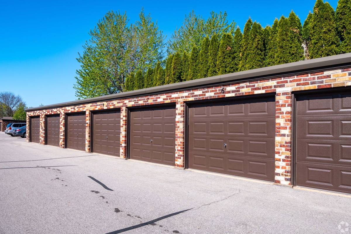 Apartment for rent at 1361 Mesa Dr, Green Bay, WI 54313