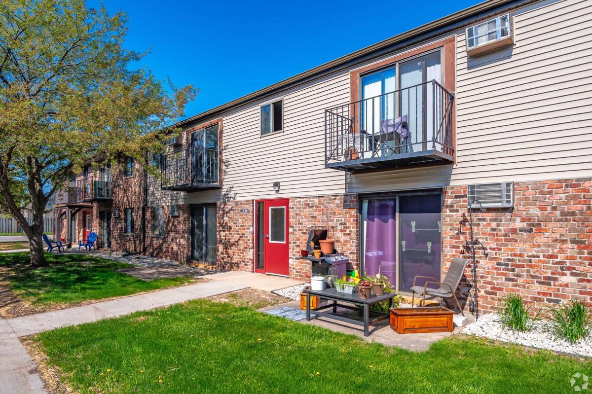 Apartment for rent at 1361 Mesa Dr, Green Bay, WI 54313