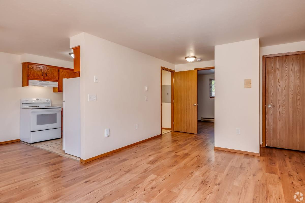 Apartment for rent at 1361 Mesa Dr, Green Bay, WI 54313