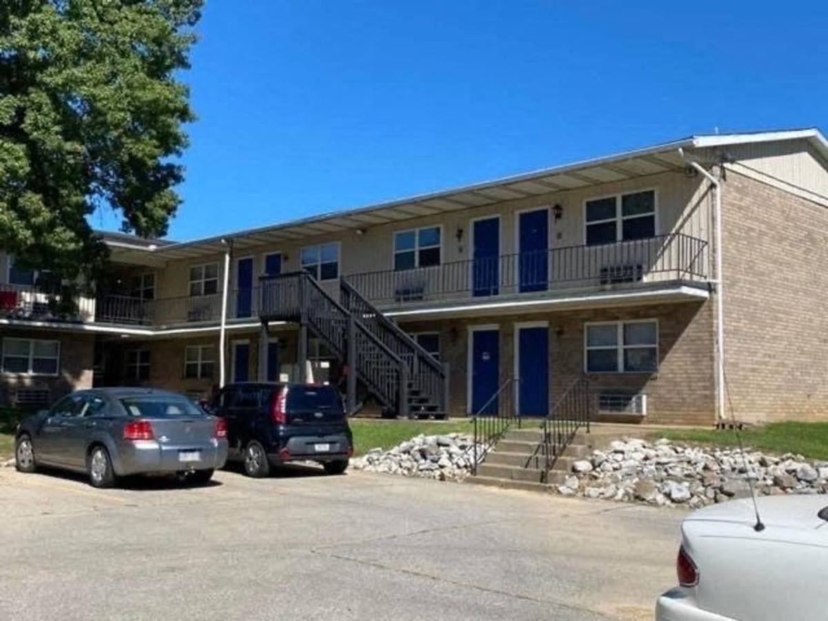 Apartment for rent at 6907 Sweet Gum Court, Evansville, IN 47710