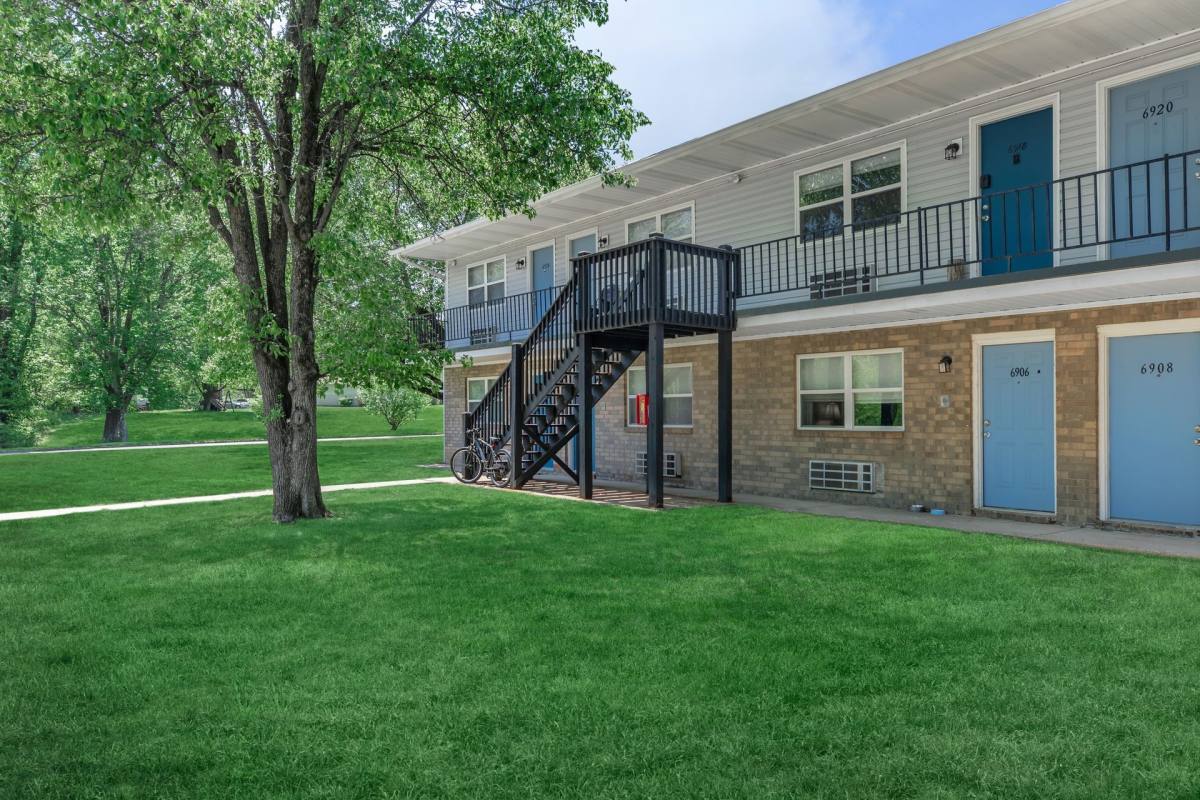 Apartment for rent at 6907 Sweet Gum Court, Evansville, IN 47710