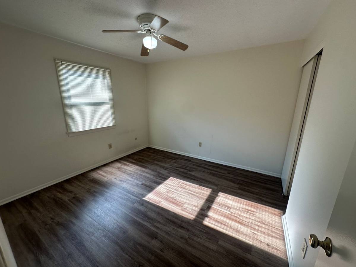 Apartment for rent at 416 Wyandotte Ave, Columbus, OH 43202