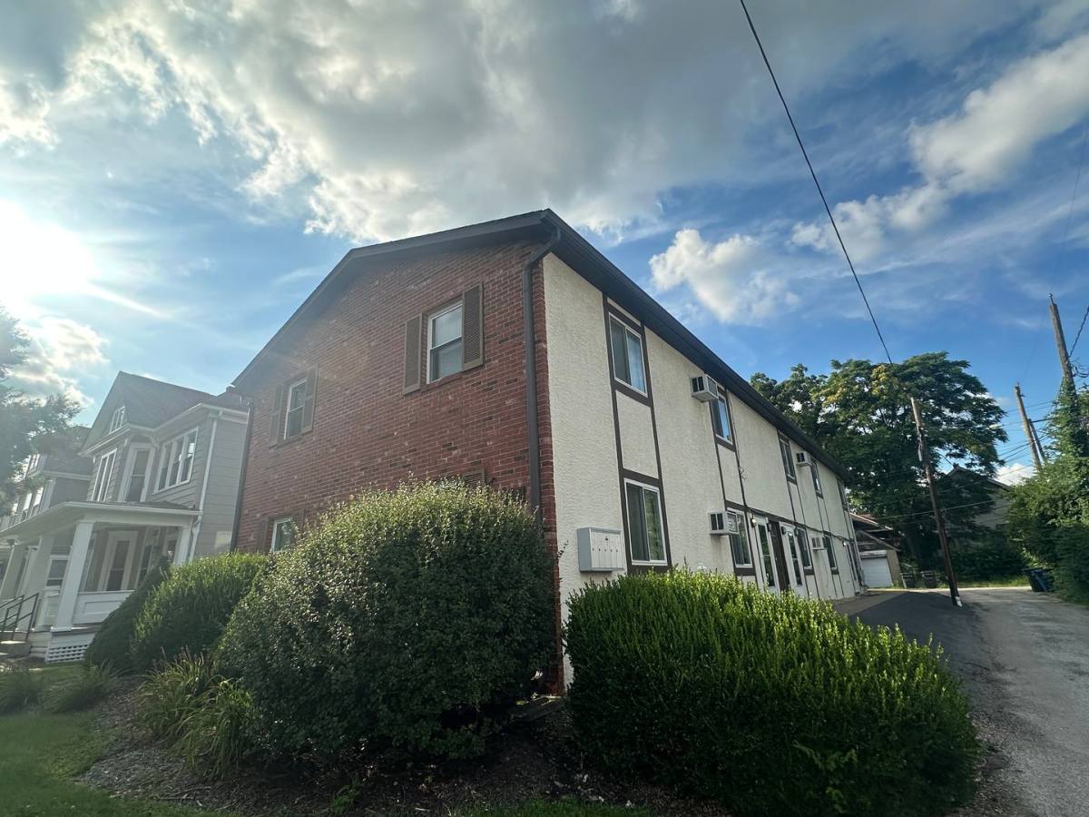 Apartment for rent at 416 Wyandotte Ave, Columbus, OH 43202