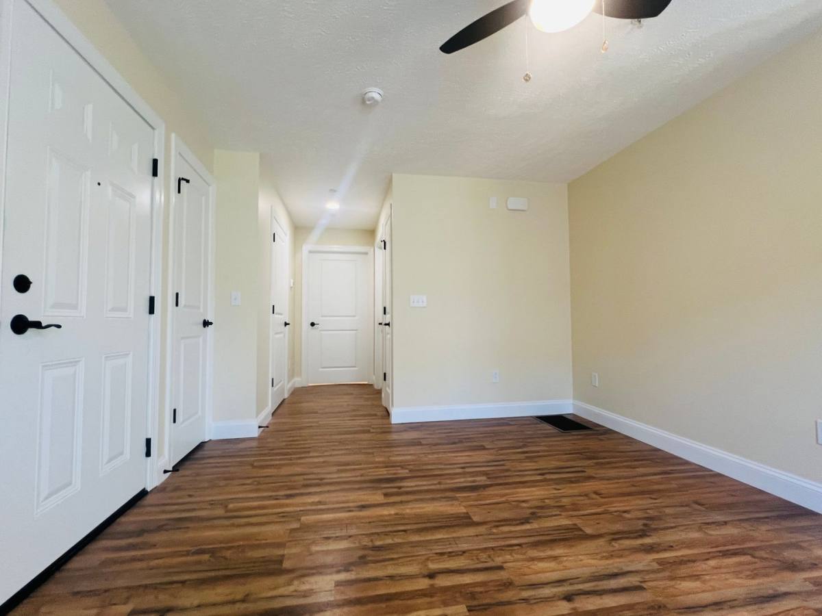 Apartment for rent at 940 Stewart St, Morgantown, WV 26505