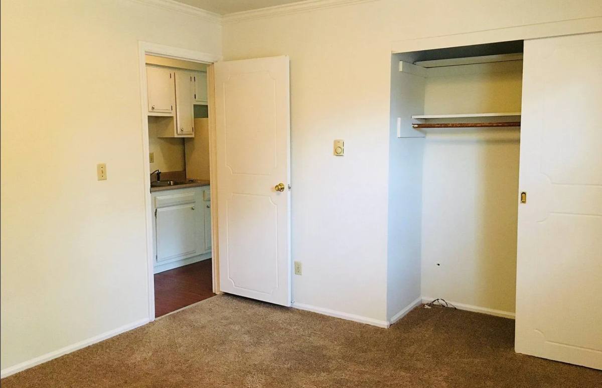 Apartment for rent at 119-125 S Park Ridge Rd, Bloomington, IN 47408
