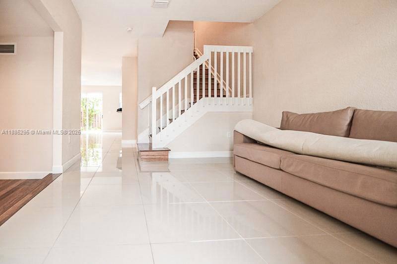 Townhouse for rent at 1024 NE 207th Terrace, Miami, FL 33179