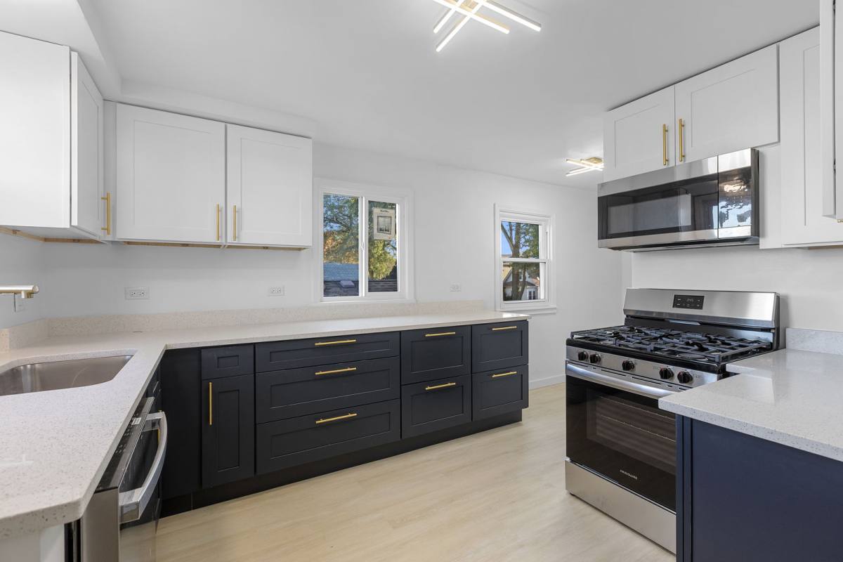 Apartment for rent at 1335 Marengo Ave #2, Forest Park, IL 60130