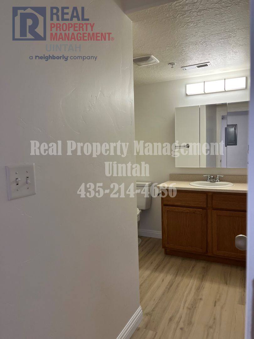 Apartment for rent at 320-350-390 S 989 W, Vernal, UT 84078