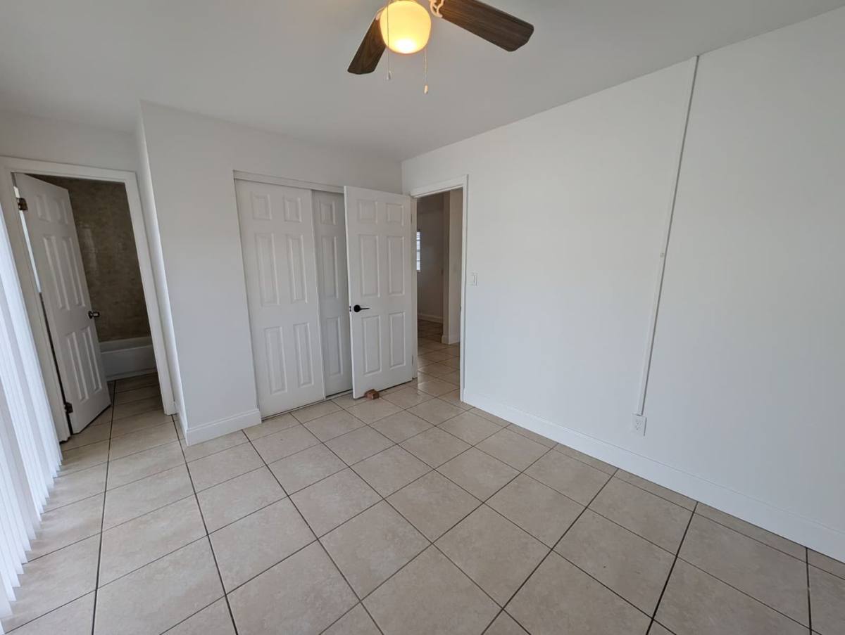 Apartment for rent at 140-240 NW 40th St, Fort Lauderdale, FL 33309