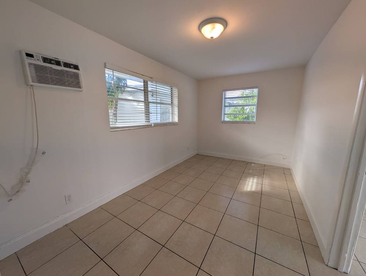 Apartment for rent at 140-240 NW 40th St, Fort Lauderdale, FL 33309