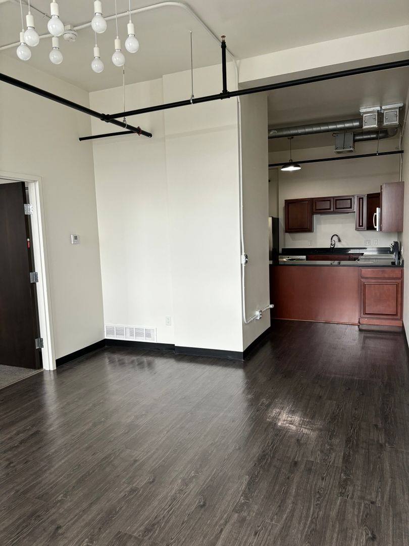 Apartment for rent at 23 N Summit St, Toledo, OH 43604