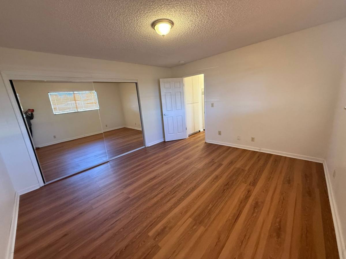 Apartment for rent at 20788 Thunderbird Rd, Apple Valley, CA 92307
