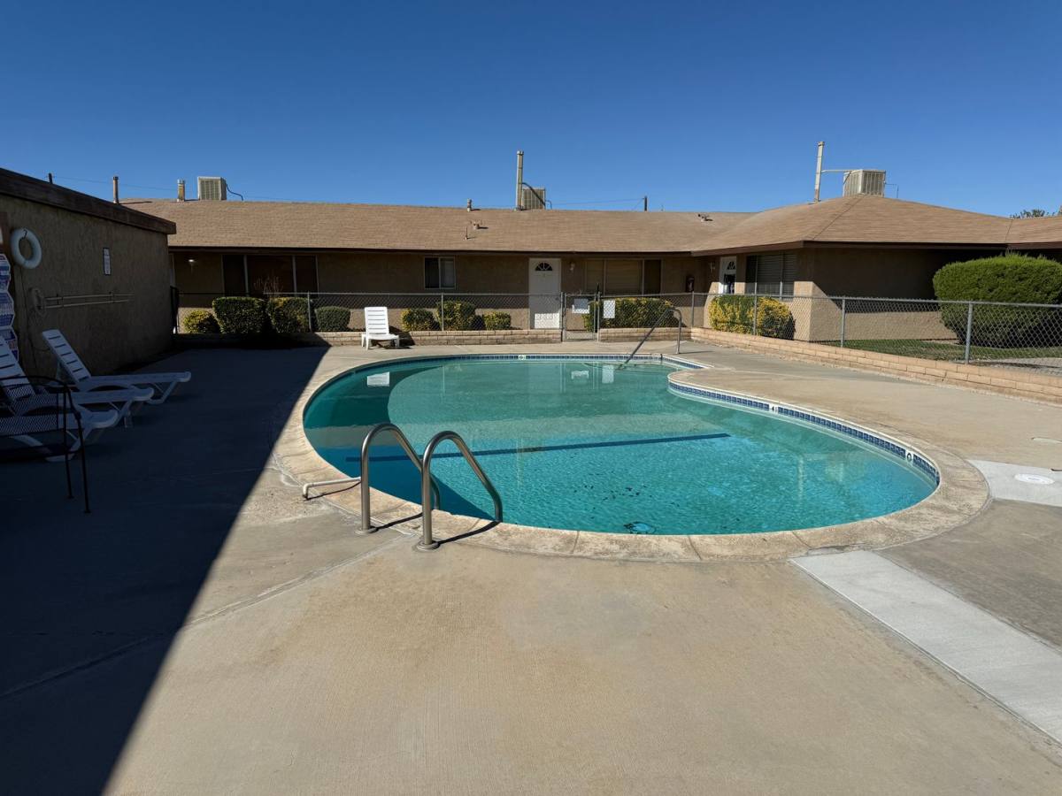 Apartment for rent at 20788 Thunderbird Rd, Apple Valley, CA 92307