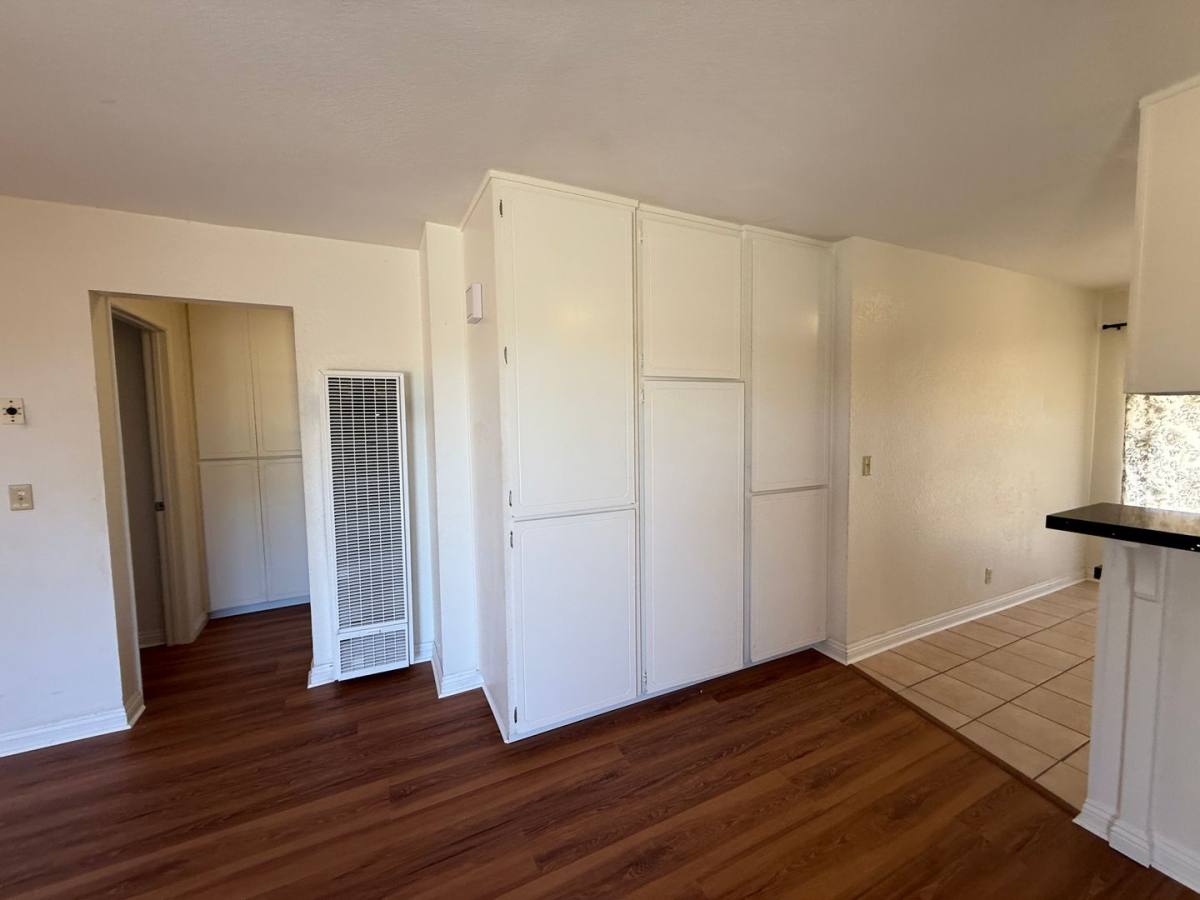 Apartment for rent at 20788 Thunderbird Rd, Apple Valley, CA 92307