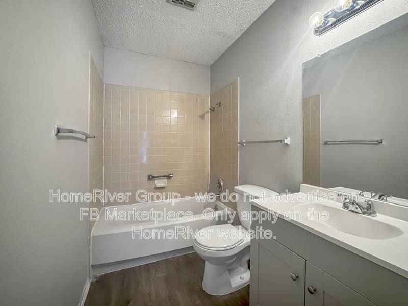 Apartment for rent at 9627 Vale, San Antonio, TX 78245