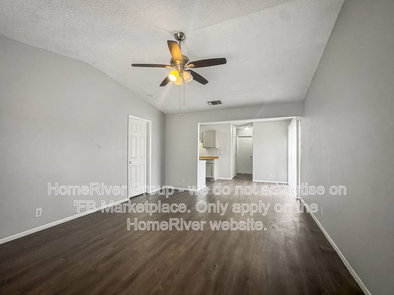 Apartment for rent at 9627 Vale, San Antonio, TX 78245