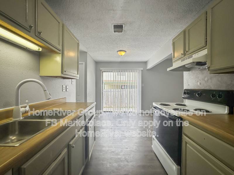 Apartment for rent at 9627 Vale, San Antonio, TX 78245